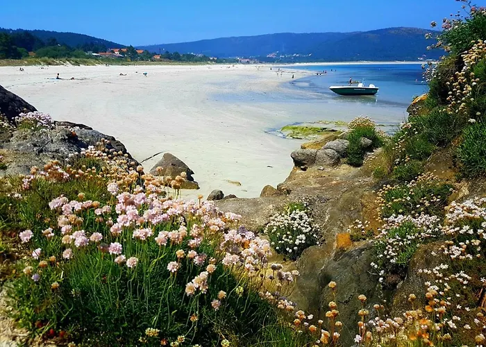 Con Terraza Y Acceso A La Playa Lägenhet Finisterre
